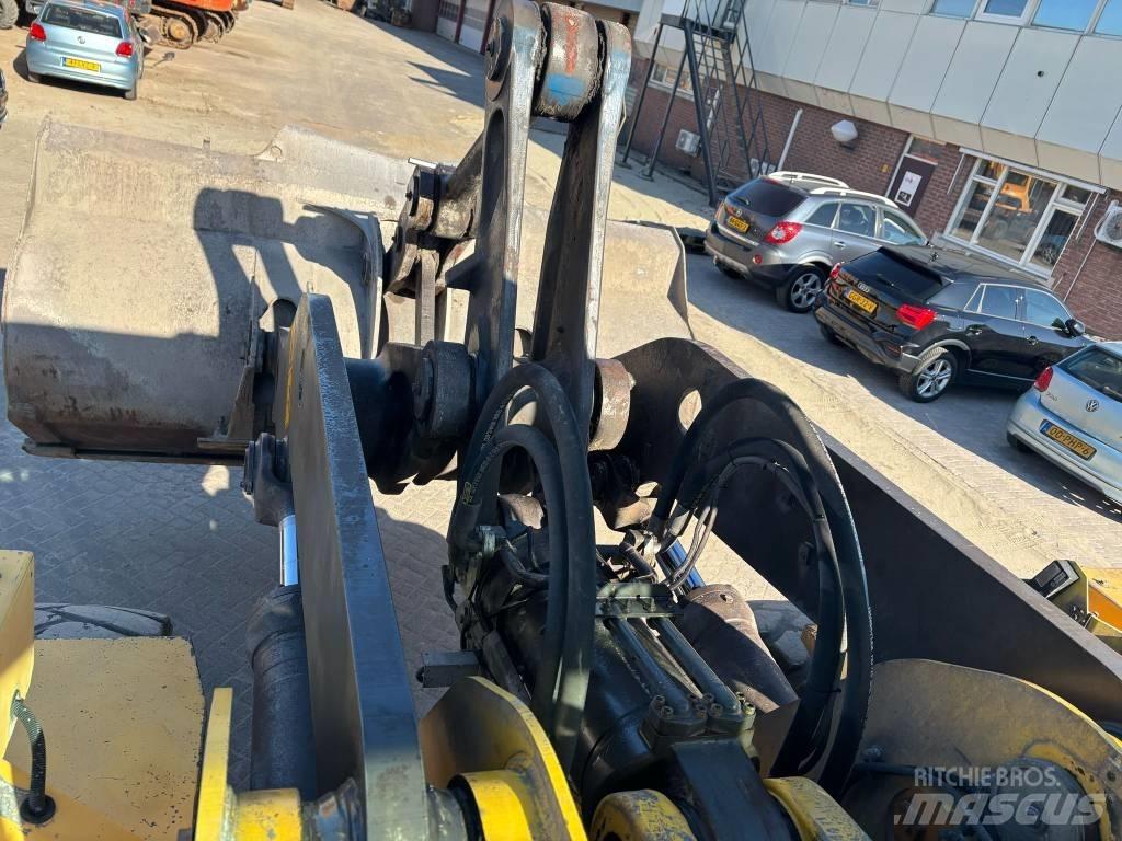 Volvo L 150 E Gumikerekes homlokrakodók