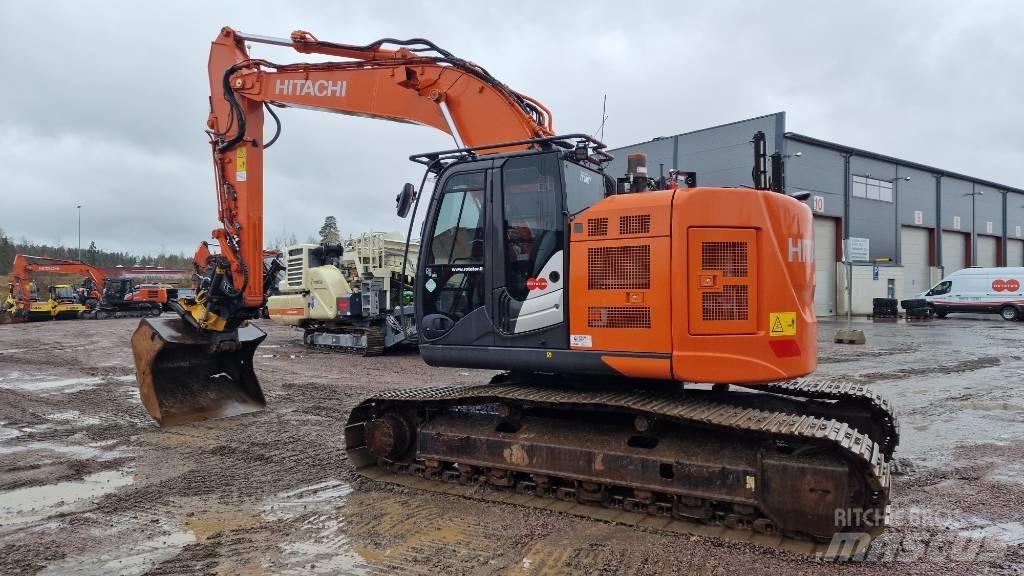 Hitachi ZX225USLC-6 Lánctalpas kotrók