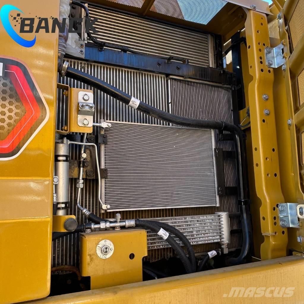 CAT 323 Lánctalpas kotrók