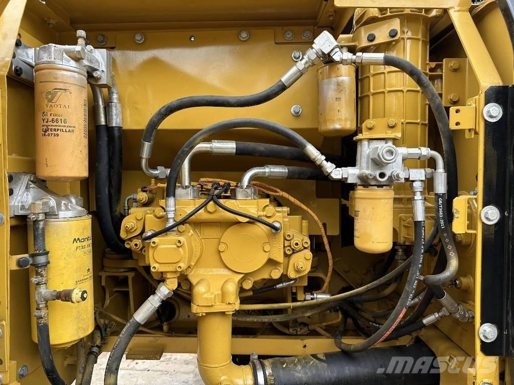 CAT 320D Lánctalpas kotrók