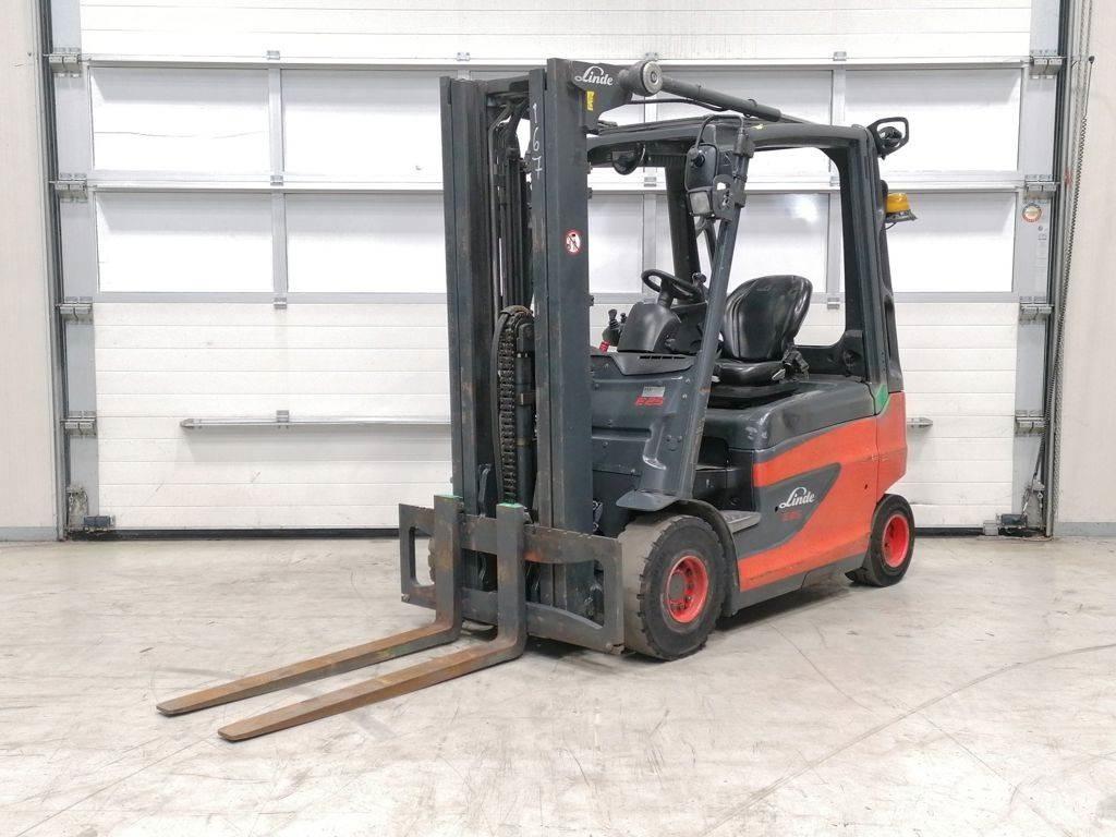 Linde E25-01 Elektromos targoncák