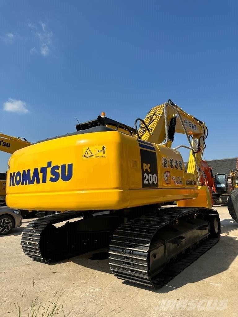 Komatsu PC 200-7 Lánctalpas kotrók