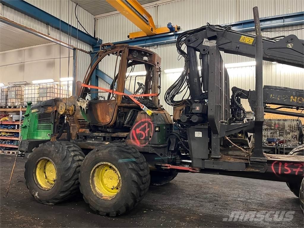 John Deere 1210E Kihordók
