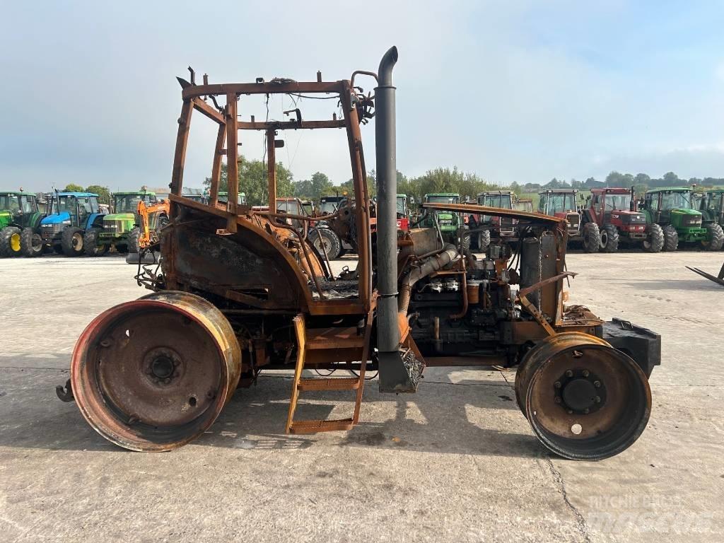CLAAS 656 Traktorok