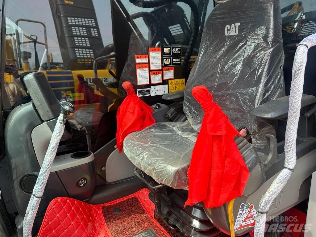 CAT 320 D Közepes (midi) kotrók 7 t - 12 t