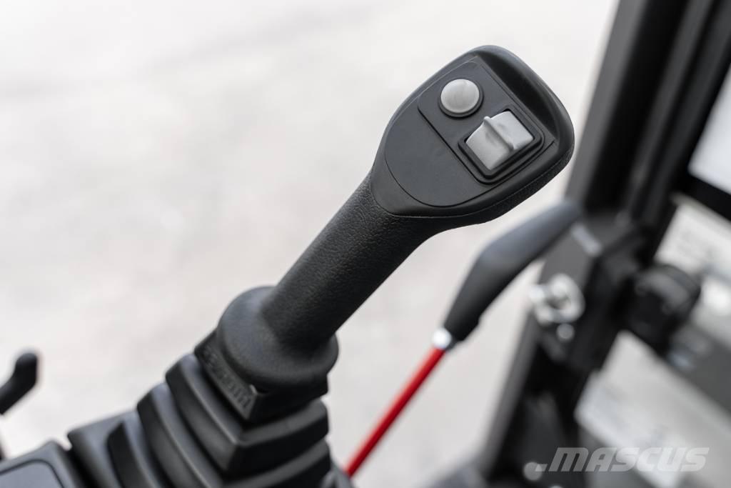 CASE CX 50 D Mini kotrók < 7t