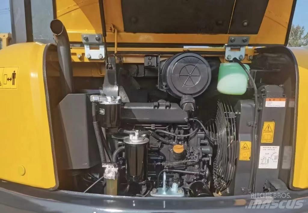Komatsu PC 56 Mini kotrók < 7t