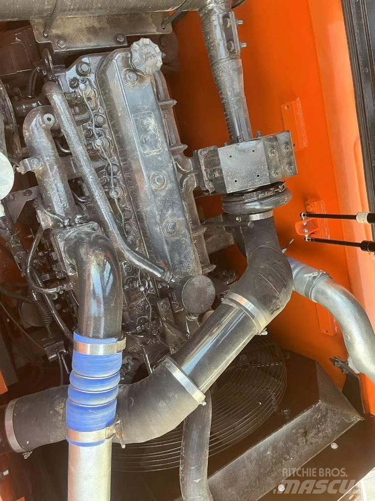 Doosan DX225LC-9C Lánctalpas kotrók