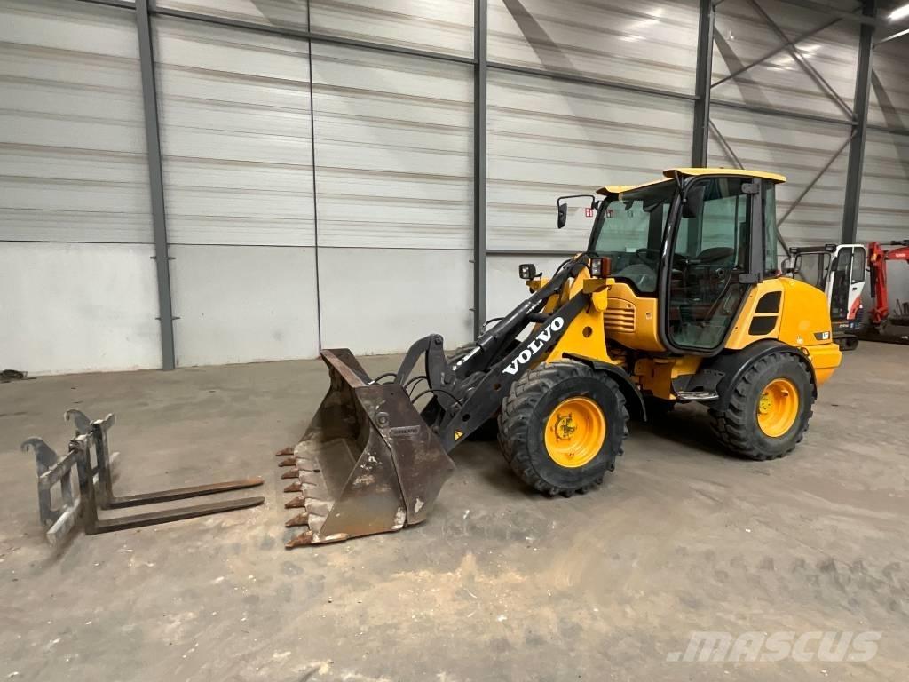 Volvo L 25 F Gumikerekes homlokrakodók
