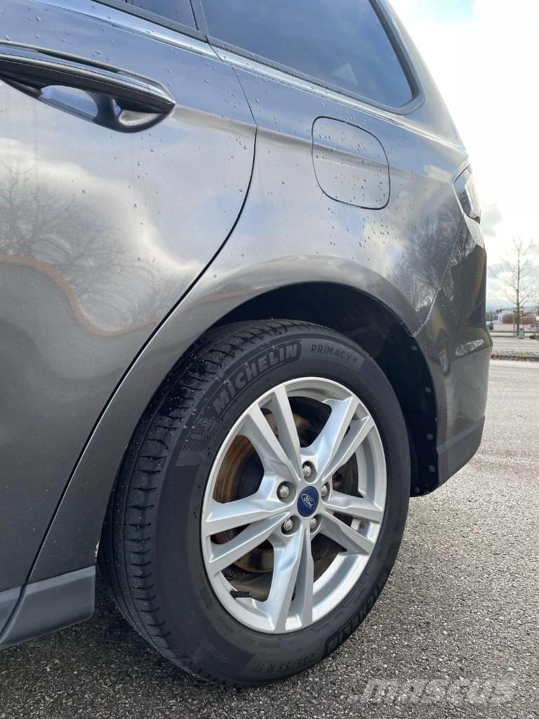 Ford Galaxy Kistehergépjárművek