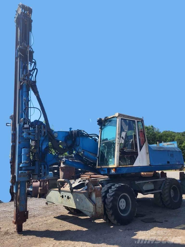 Sennebogen ZM19T Vibrátoros cölöpverő