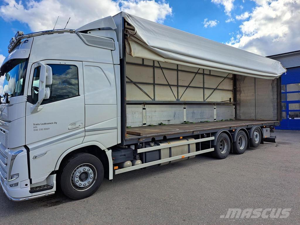 Volvo FH Platós / Ponyvás teherautók