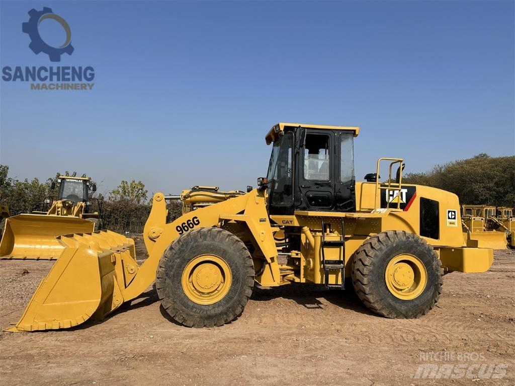 CAT 966 G Gumikerekes homlokrakodók