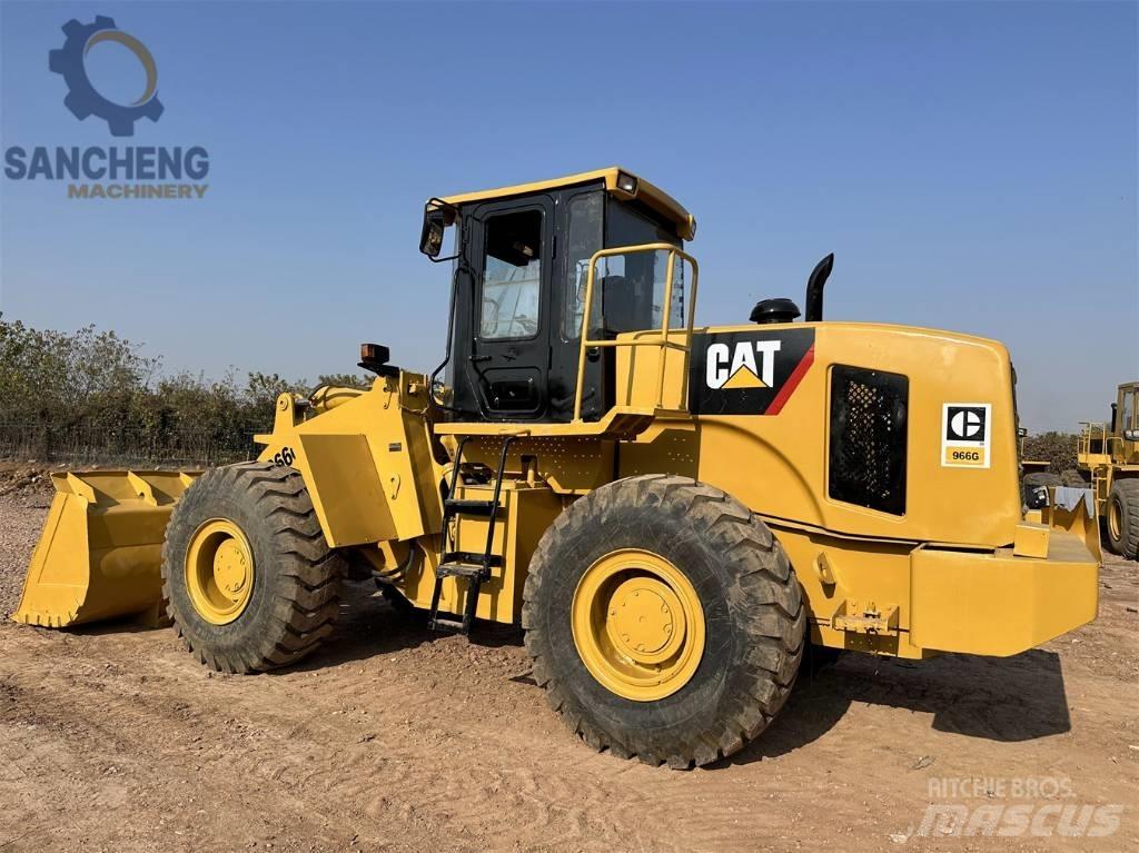 CAT 966 G Gumikerekes homlokrakodók
