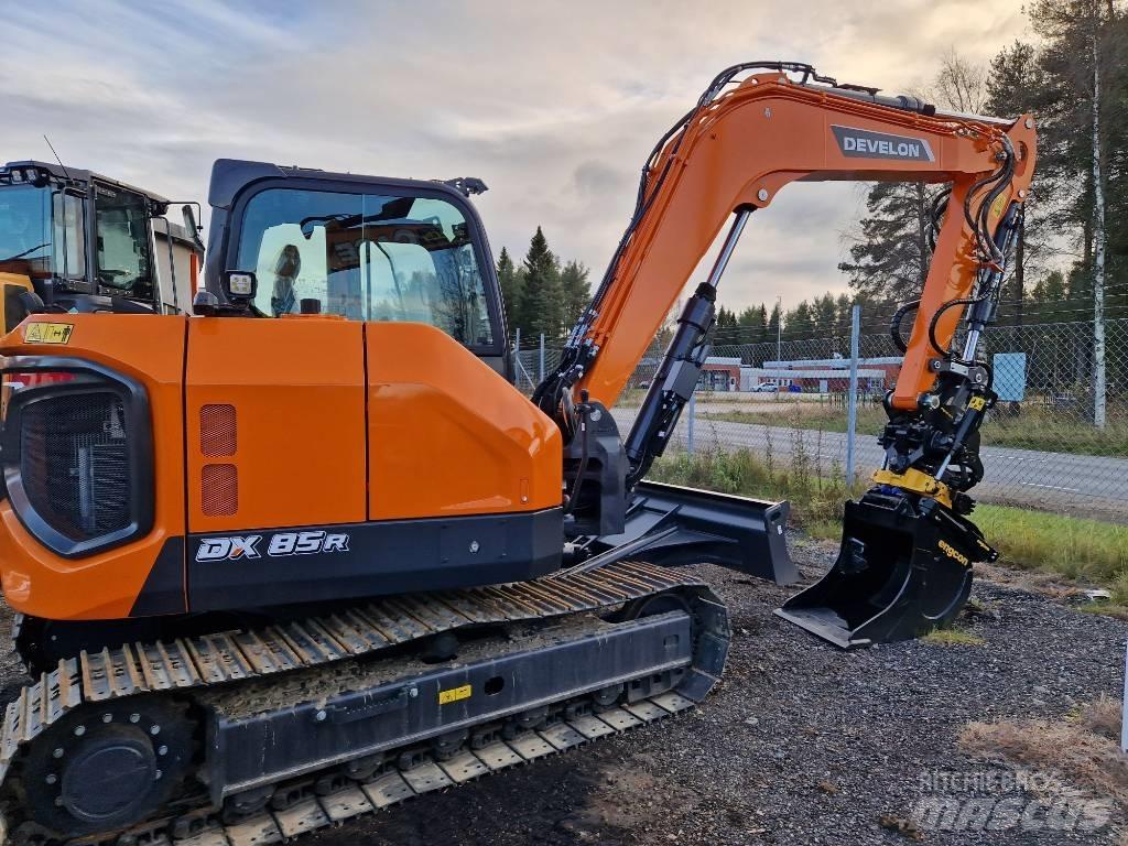 Develon DX 85 R-7 Közepes (midi) kotrók 7 t - 12 t