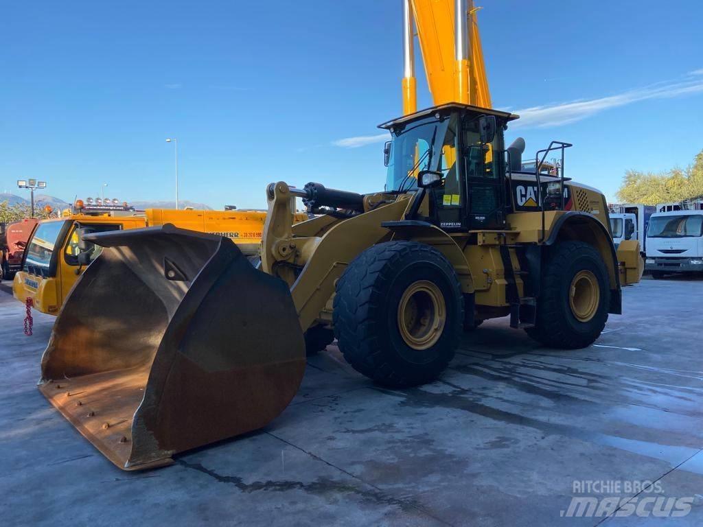 CAT 972M XE Gumikerekes homlokrakodók