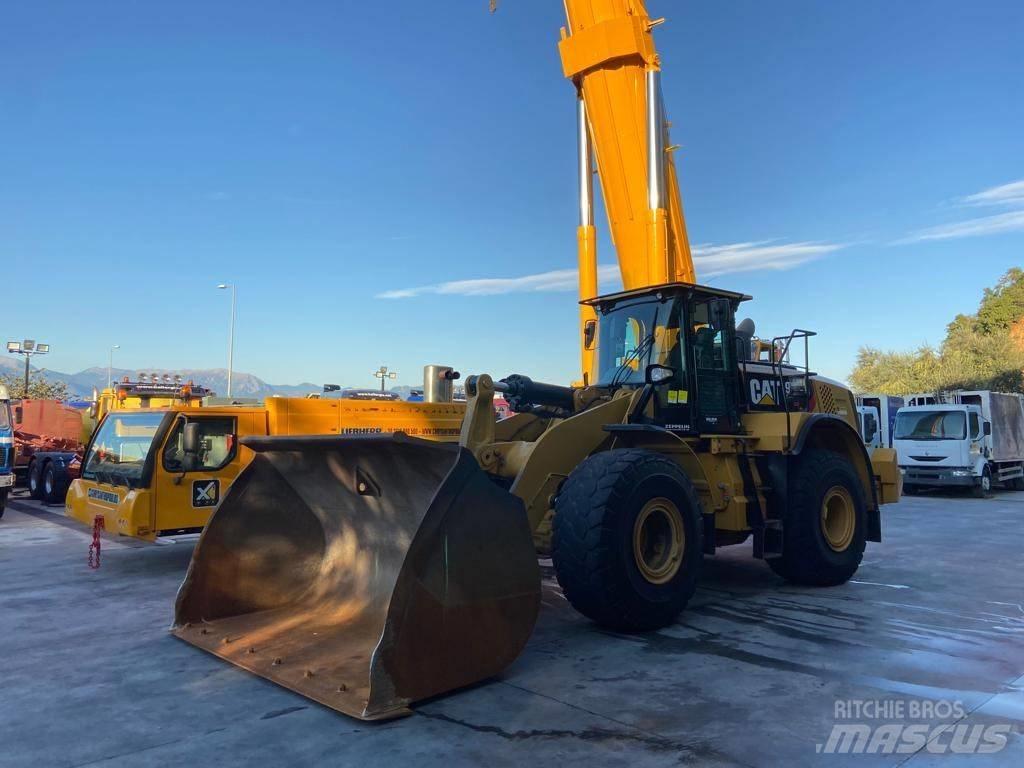 CAT 972M XE Gumikerekes homlokrakodók