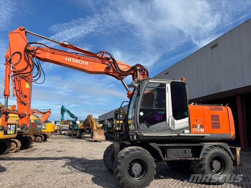 Hitachi ZX 170 W-3 Gumikerekes kotrók