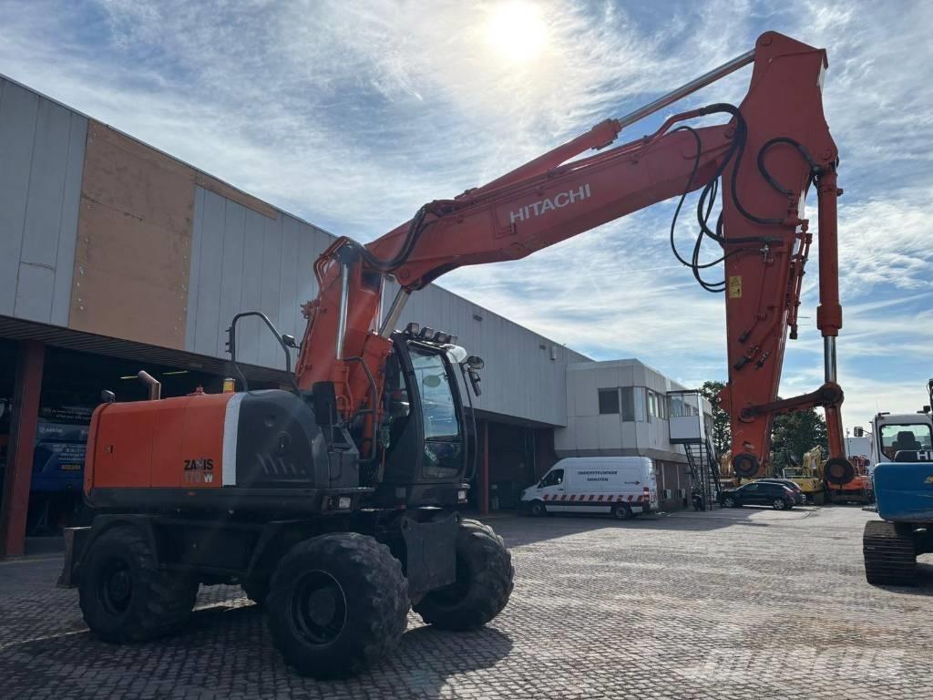 Hitachi ZX 170 W-3 Gumikerekes kotrók