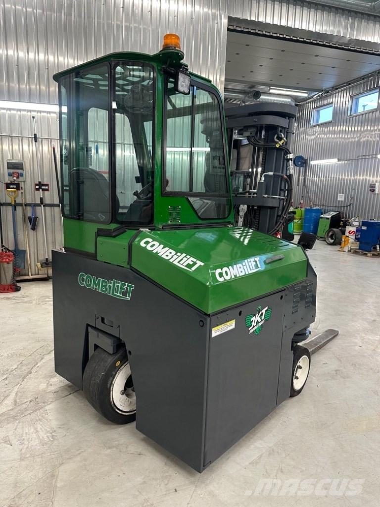 Combilift CB2500E Elektromos targoncák