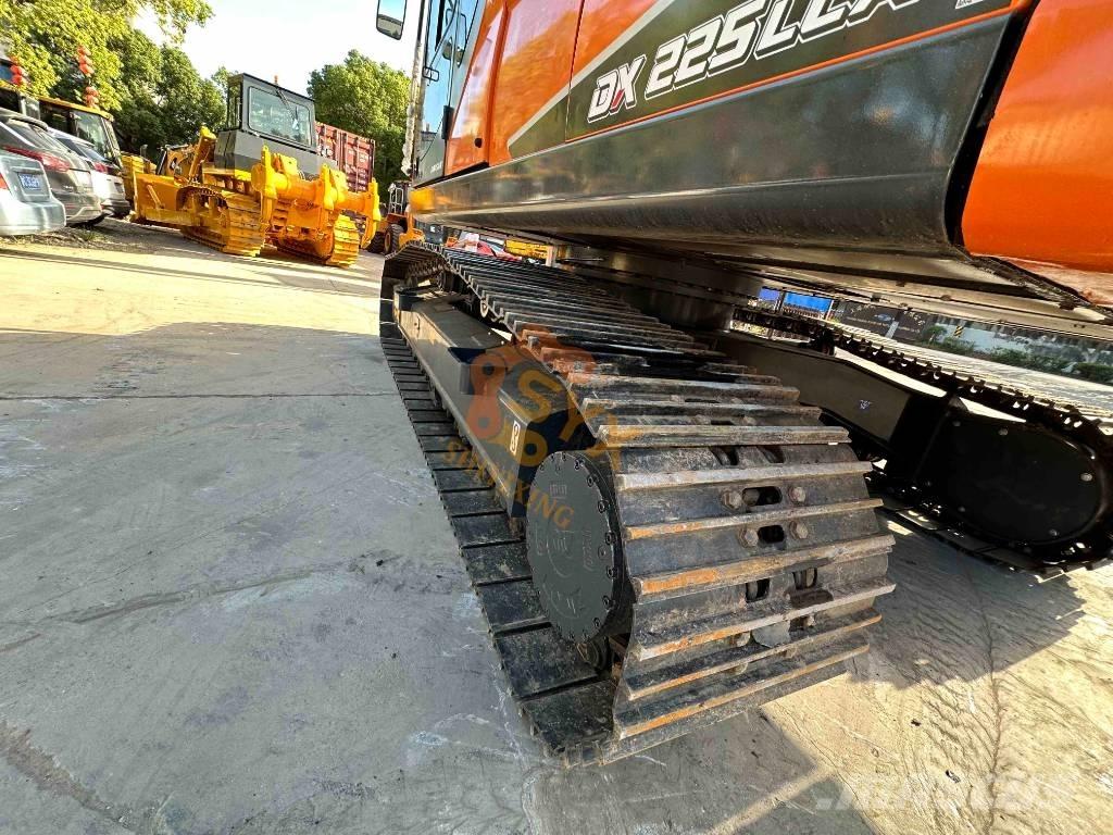 Doosan DX 225 LCA Lánctalpas kotrók