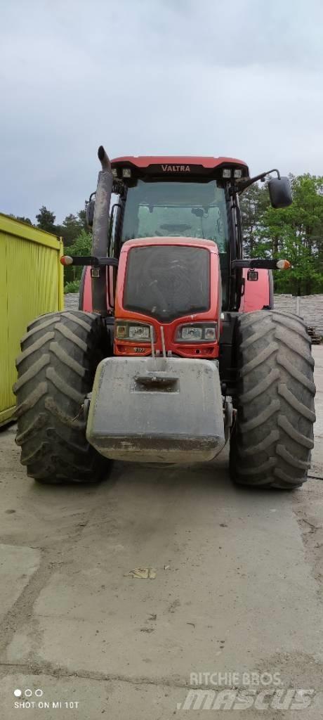 Valtra S 322 Traktorok