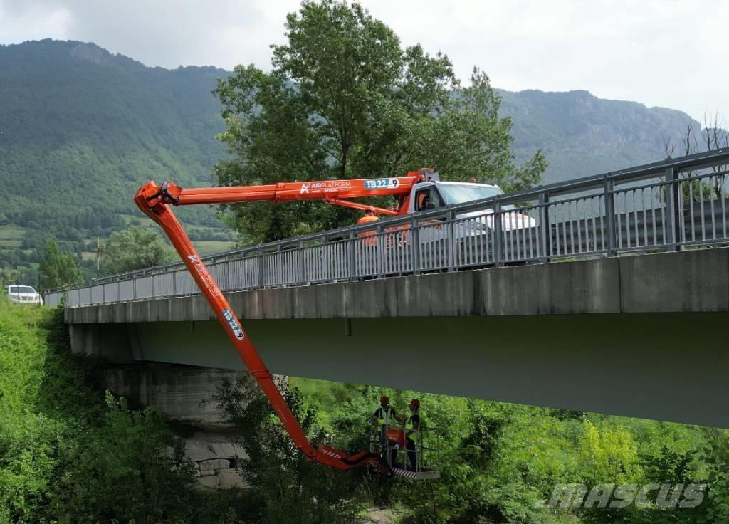 APS TB22-9 "Up&Down" Teherautóra szerelt emelők és állványok