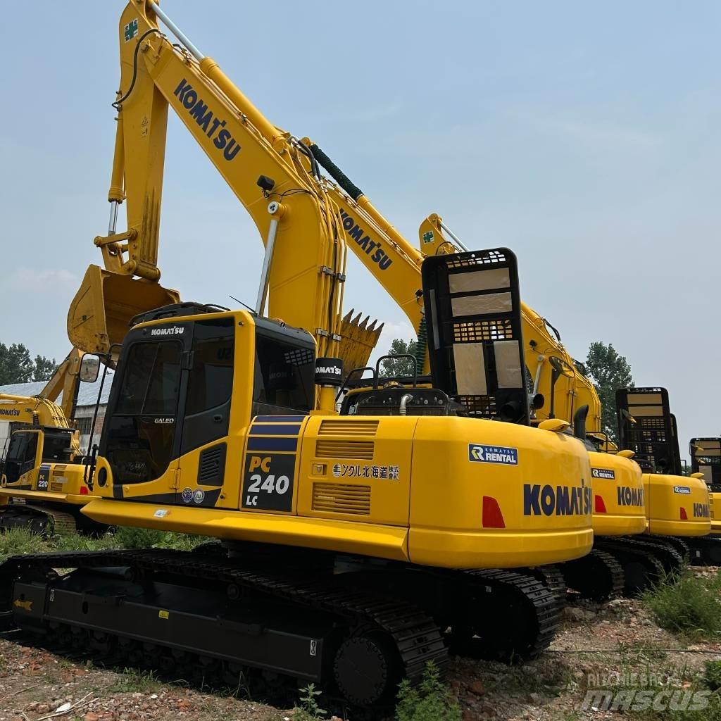 Komatsu 240-8 Lánctalpas kotrók