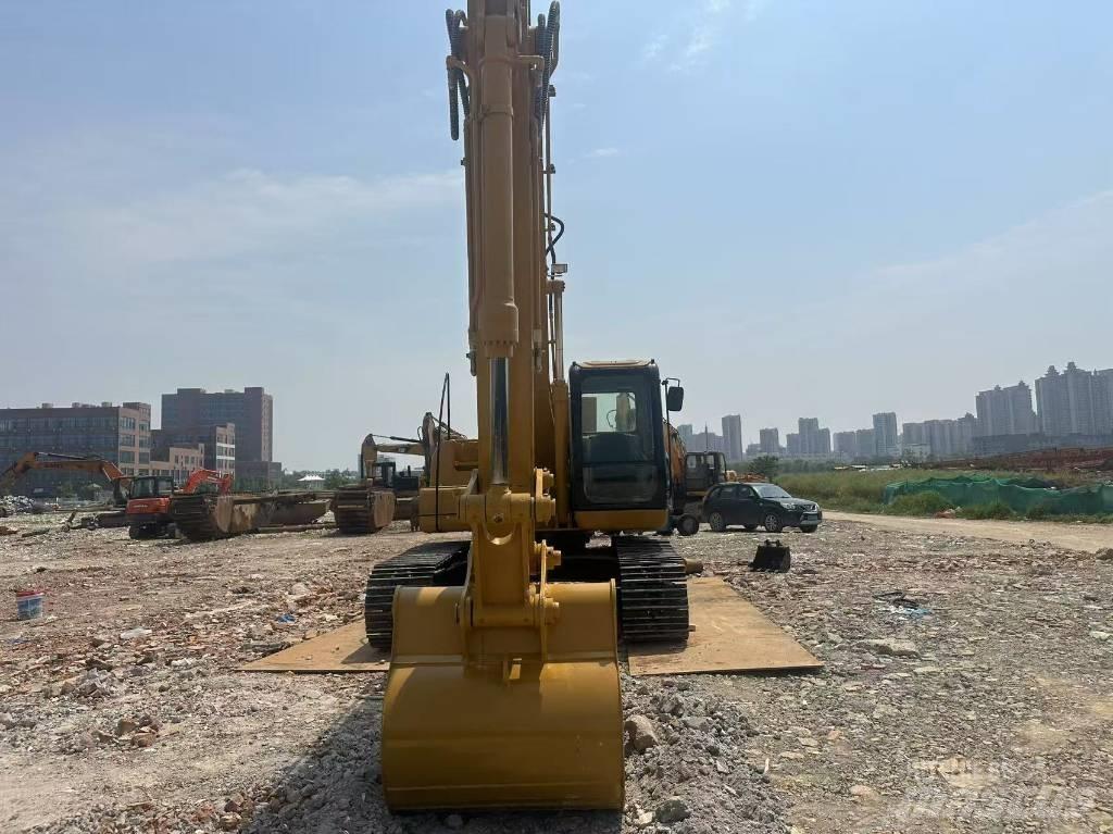 CAT 320 C L Lánctalpas kotrók