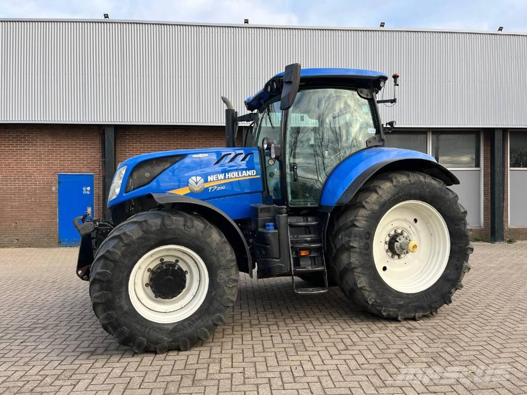 New Holland T 7.230 Traktorok