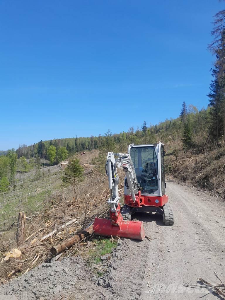 Takeuchi TB 325 R Mini kotrók < 7t
