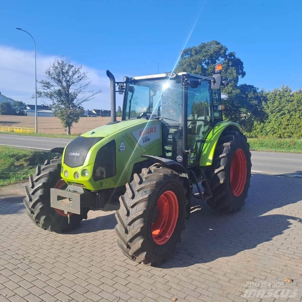CLAAS Axos 330 Traktorok