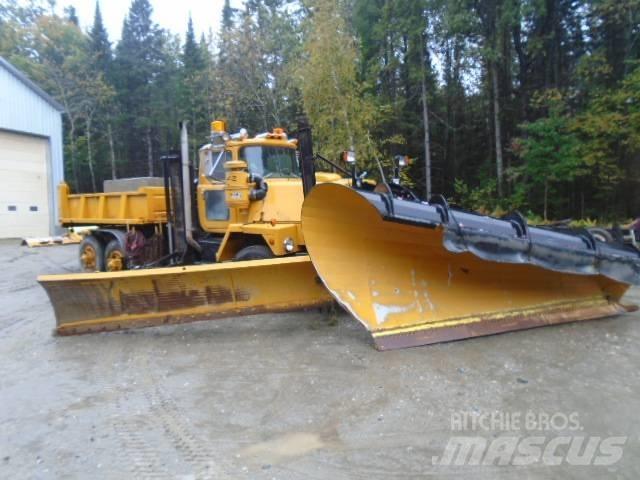Mack RM 6866 S Hóeltakarítók