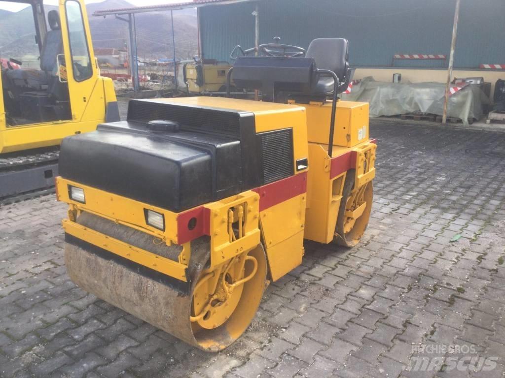 Dynapac CC 101 Ikerdobos hengerek