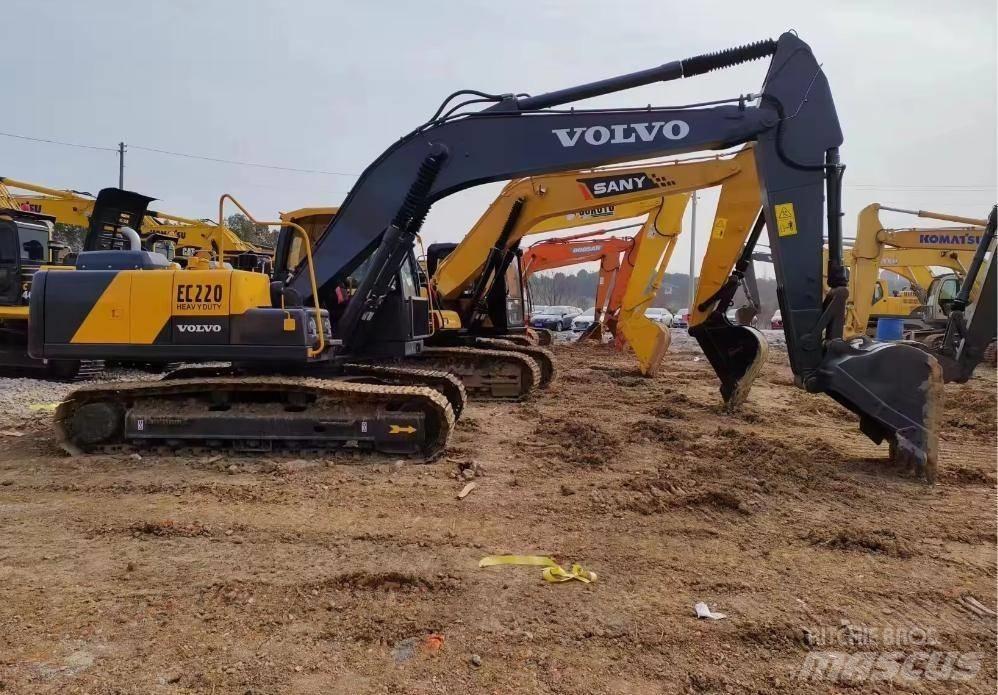 Volvo EC 220 Lánctalpas kotrók