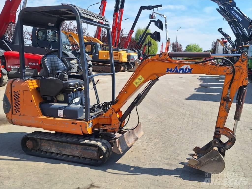 Hanix H15B-2 Mini kotrók < 7t