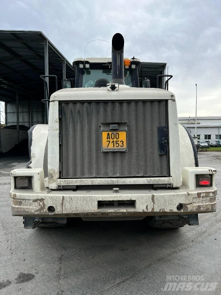 CAT 966 H Gumikerekes homlokrakodók