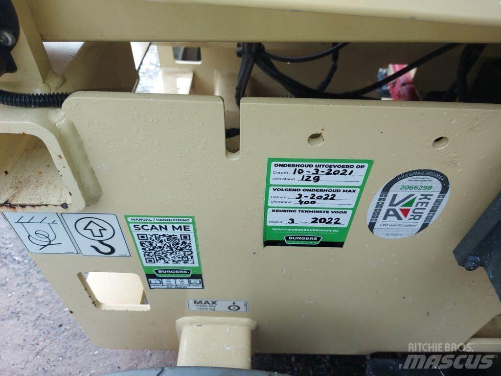 JLG 3246ES Ollós emelők