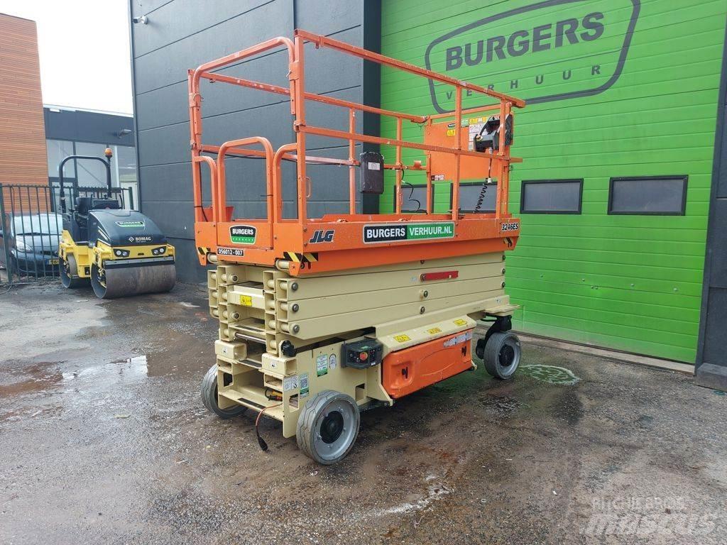 JLG 3246ES Ollós emelők