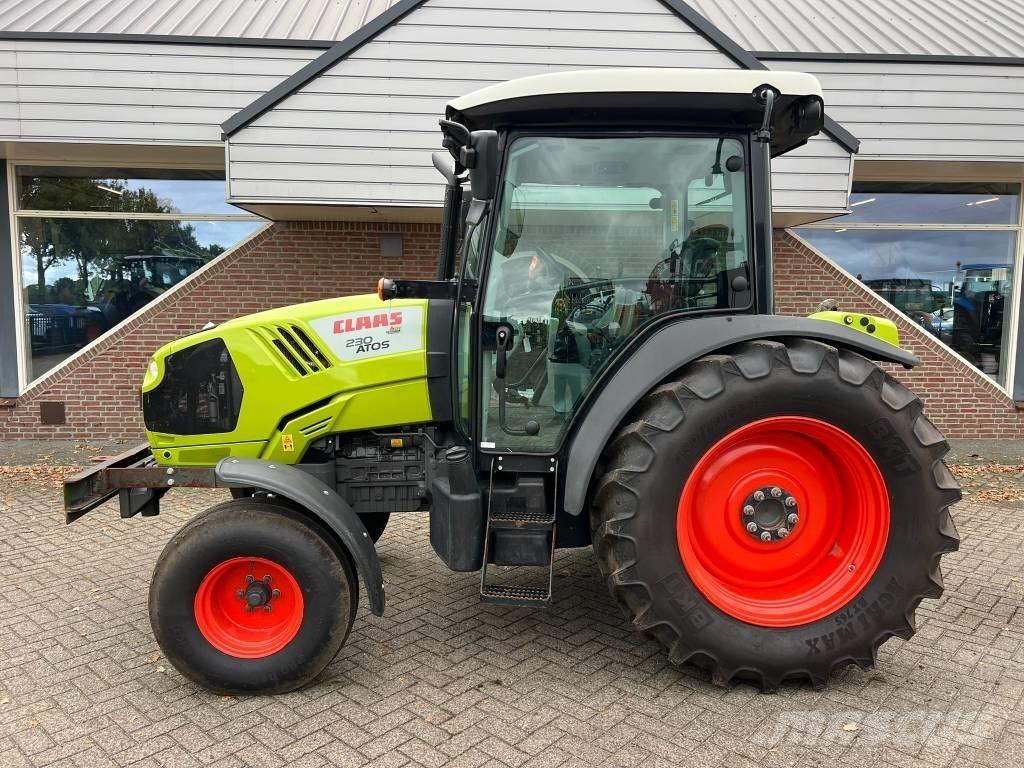 CLAAS Atos 230 Traktorok