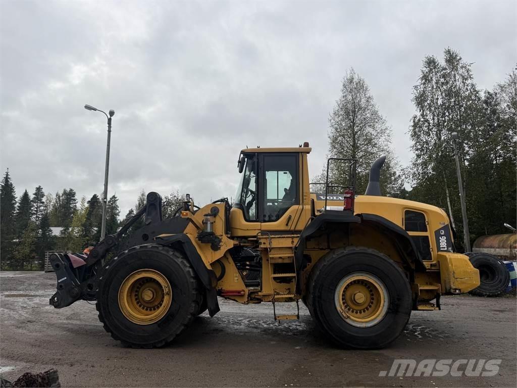 Volvo L180G Gumikerekes homlokrakodók