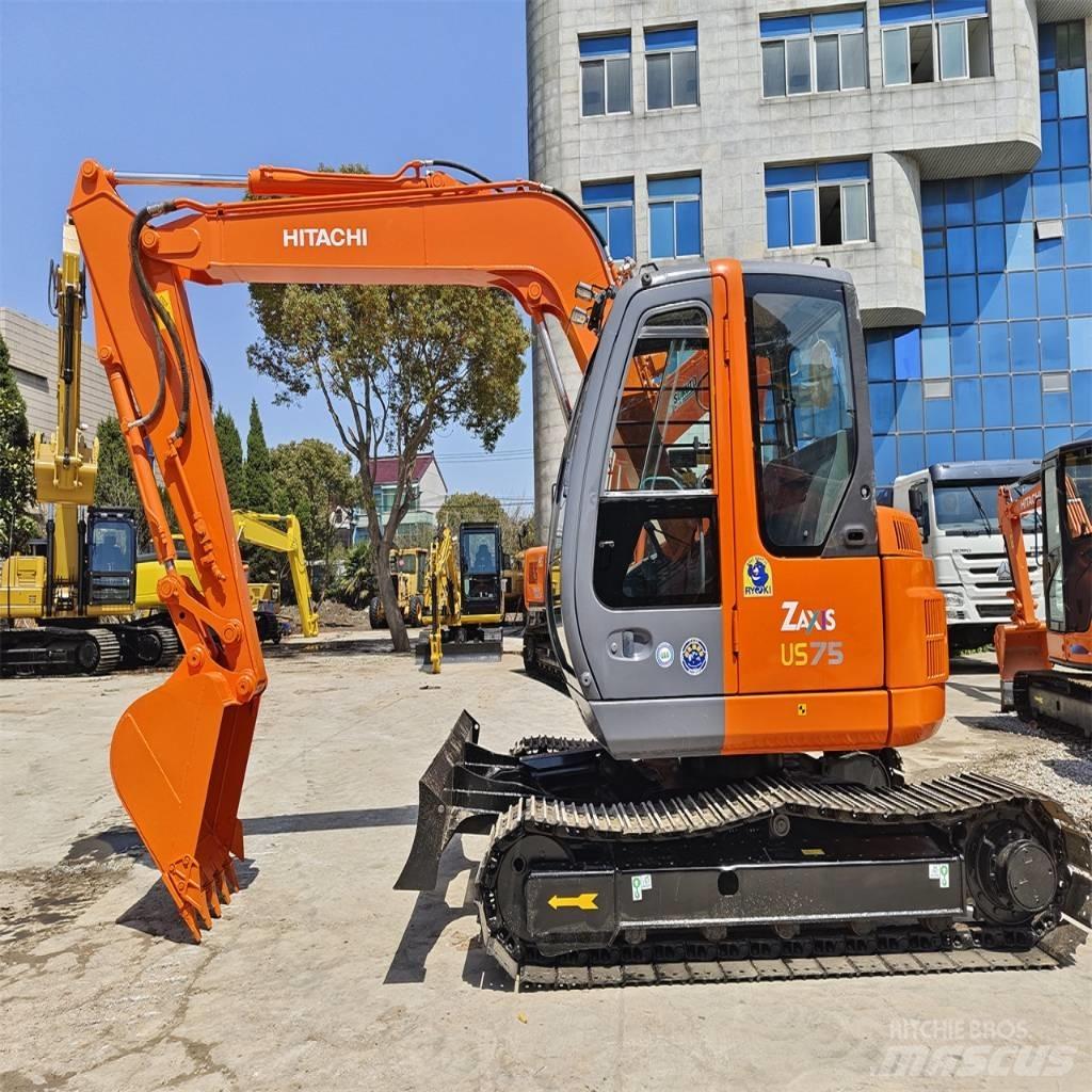 Hitachi ZX 75 Lánctalpas kotrók