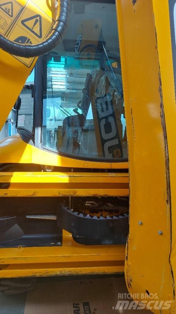 JCB 3 CX Plus Kotrórakodók