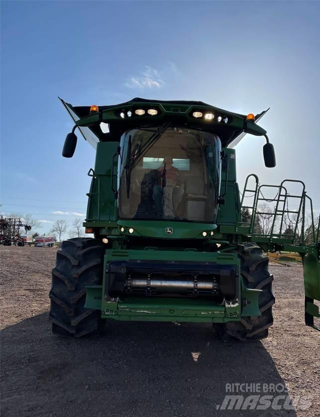 John Deere S 680 Kombájnok