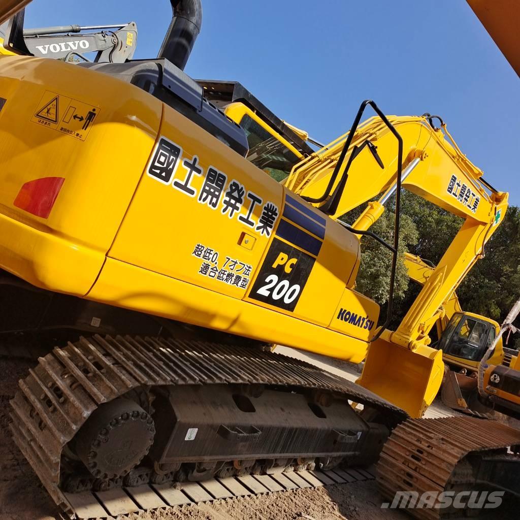 Komatsu PC 200 Lánctalpas kotrók
