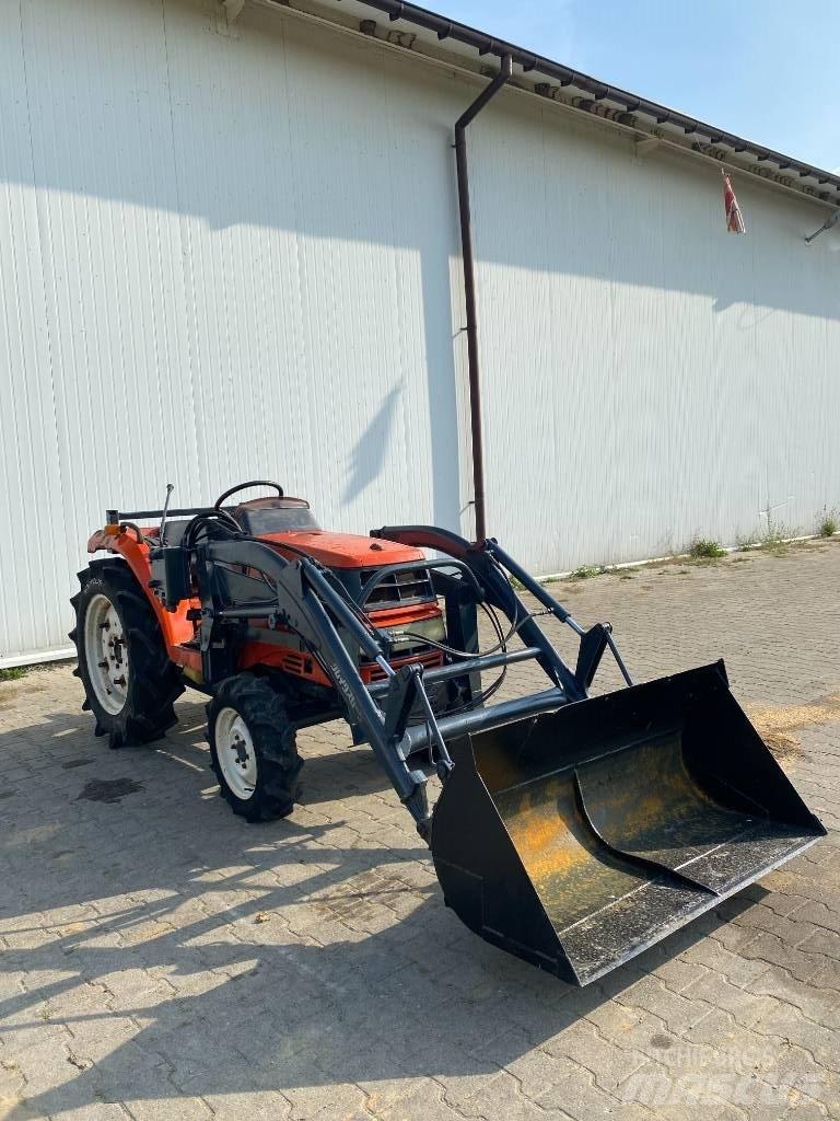 Kubota GT5+tur Kompakt traktorok