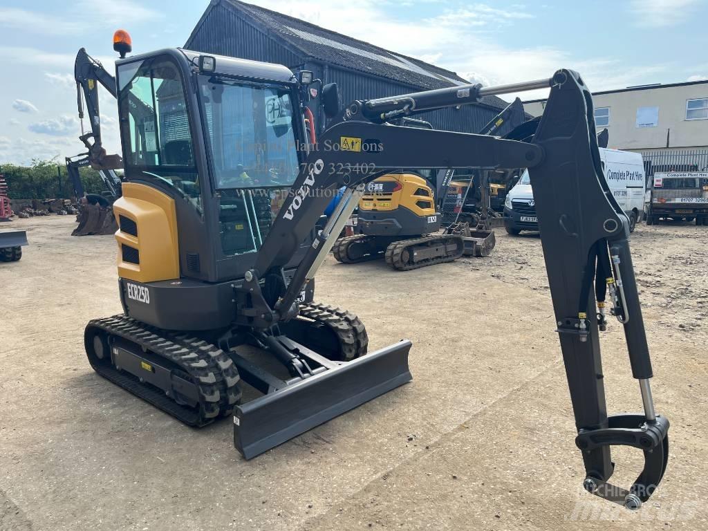 Volvo ECR 25 D Mini kotrók < 7t
