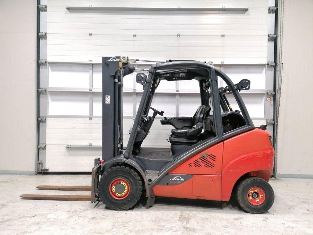 Linde H30T-02 Gázüzemű targoncák