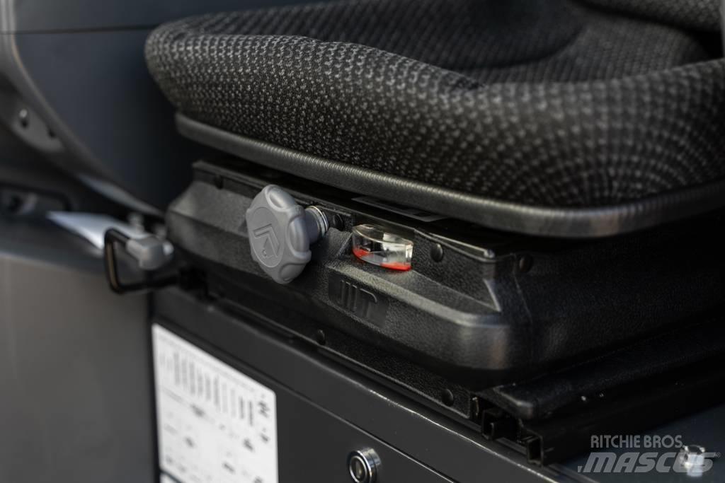CASE CX 35D Mini kotrók < 7t