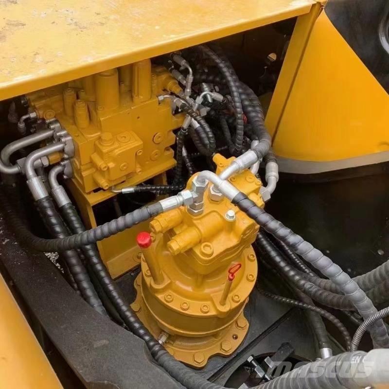 Sany SY 215 Lánctalpas kotrók